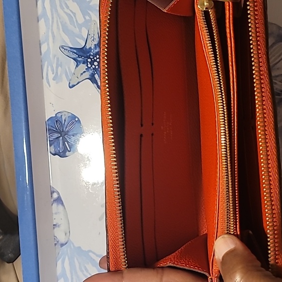 LOUIS VUITTON EMPRIENTE Zip around wallet./ box and dustbag included. - Picture 7 of 15